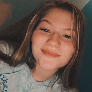 Meet your Posher, Leah